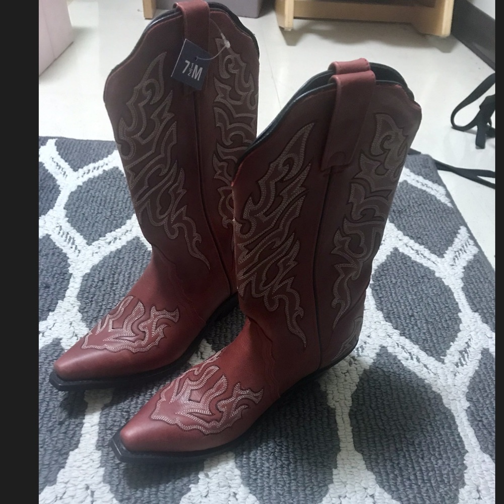 Red Cowgirl boots bought in Nashville TN!